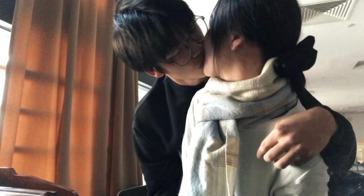 氛围感情侣合照我先拍上了​​​