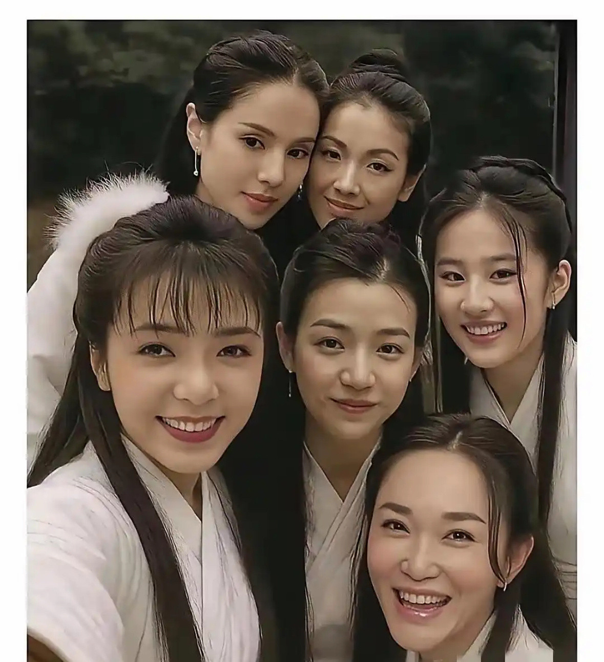 这是所有演过小龙女的女演员在你印象中，你觉得谁演的小龙女最为惊艳？谁的最经典？