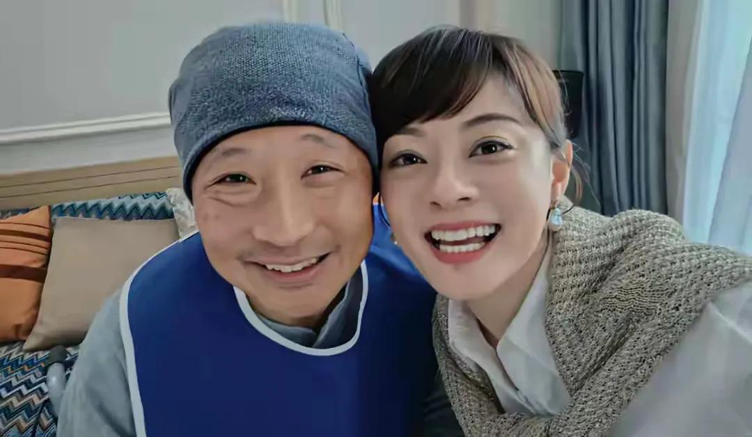 原来，《蛮好的人生》里胡曼黎爸爸的扮演者是周野芒，而周野芒的前妻居然是奚美娟……