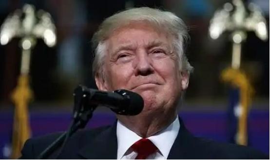 为何美国债务高达37万亿美元，还能养得起11艘航母？其实我们都被骗了，美国债务3