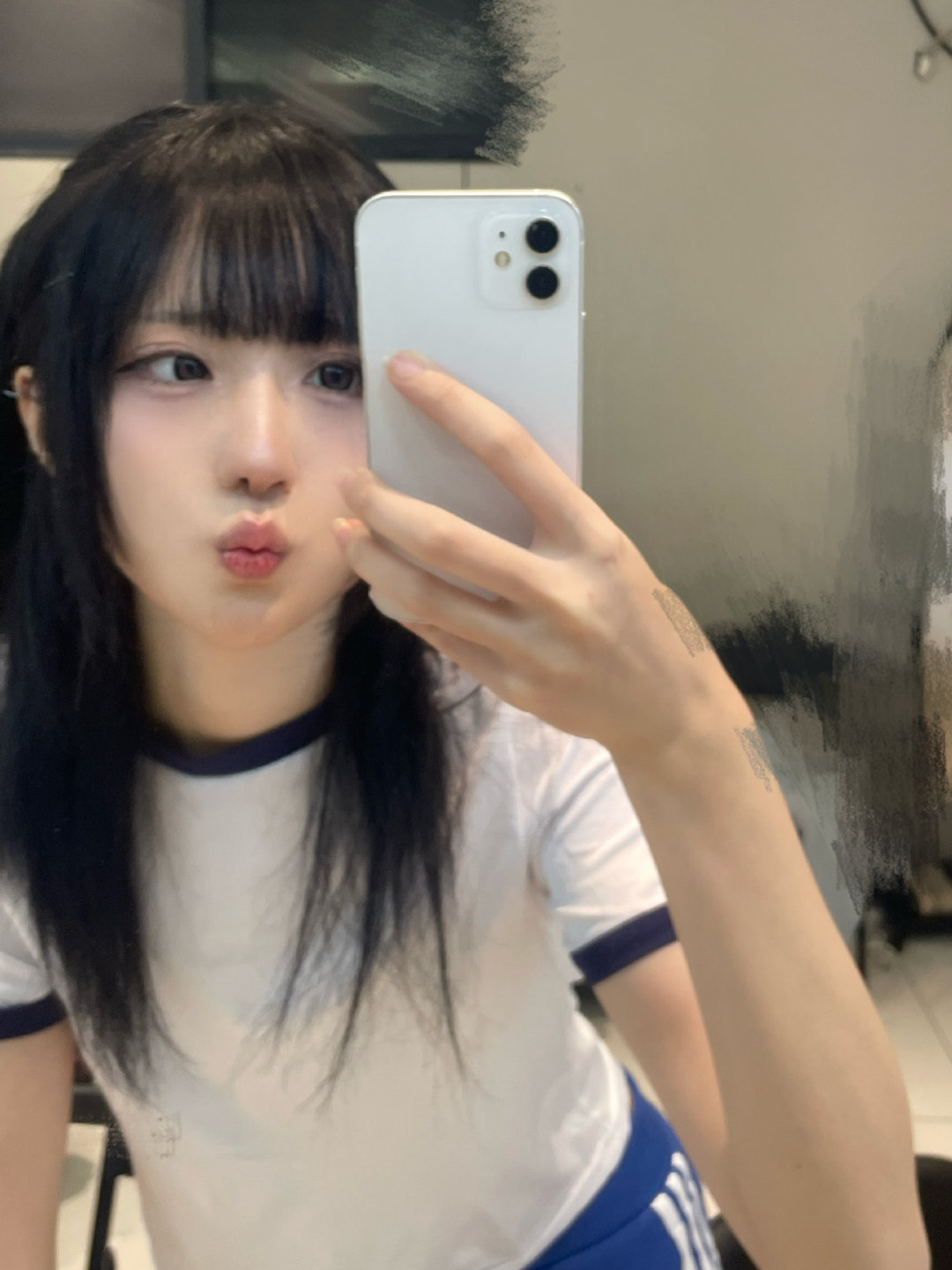 触ったら逮捕‼️​