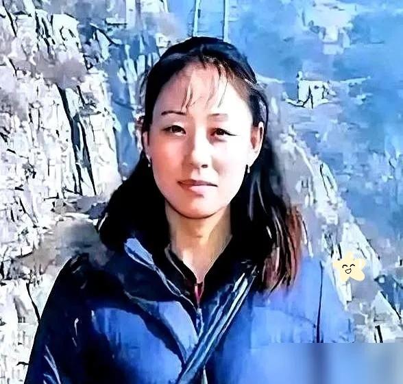 内蒙古通辽有个女人叫董艳珍，20岁自己小卖部被盗，警察没辙时她说出偷东西的人