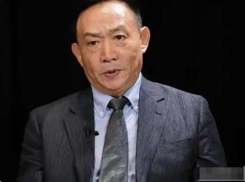 当下中国真正的隐形危机，并非美国南海所谓航行自由，也不是芯片技术封锁，而是部分人