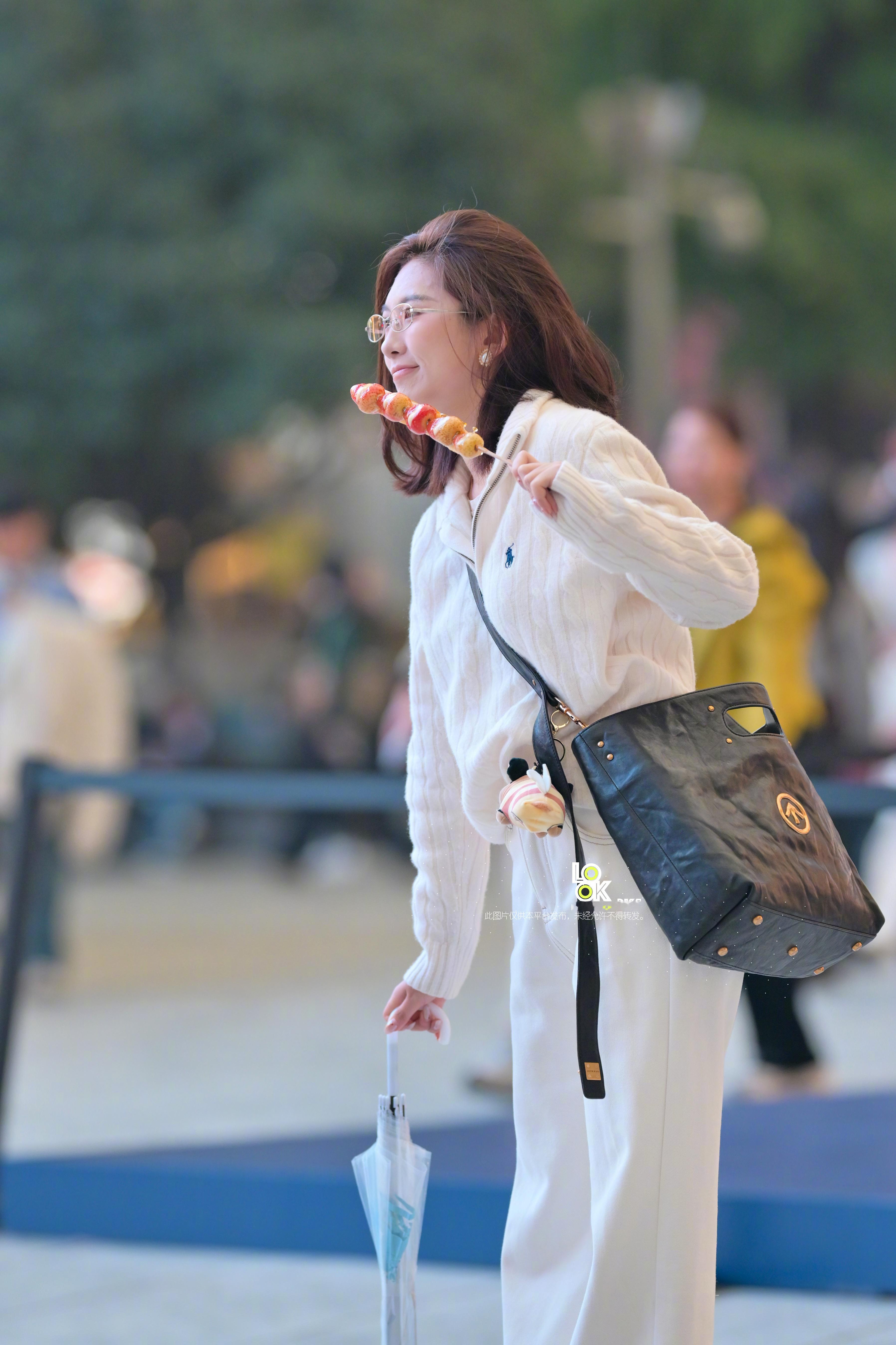 可爱的拍照动作