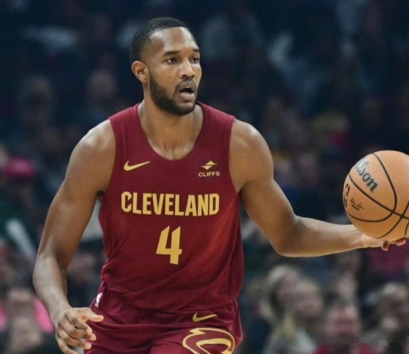 骑士掘金明日伤病名单！骑士—泰森、梅里尔出战成疑！韦德（脚踝）、莫布利（左小腿拉