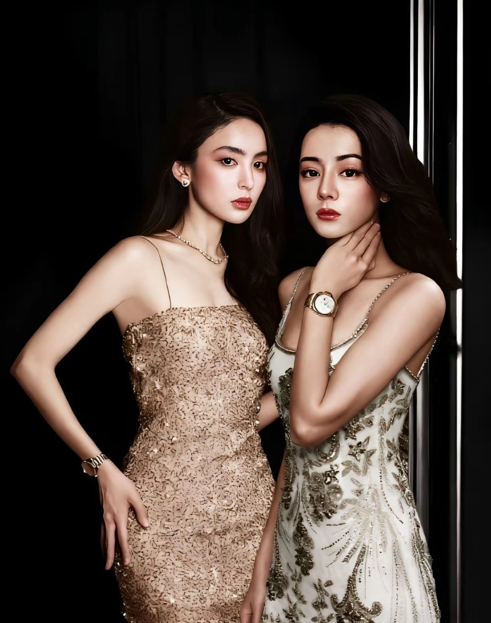 再来比一次，迪丽热巴与古力娜扎哪位更漂亮，当然热巴是天然的而娜扎是后天点缀了的。