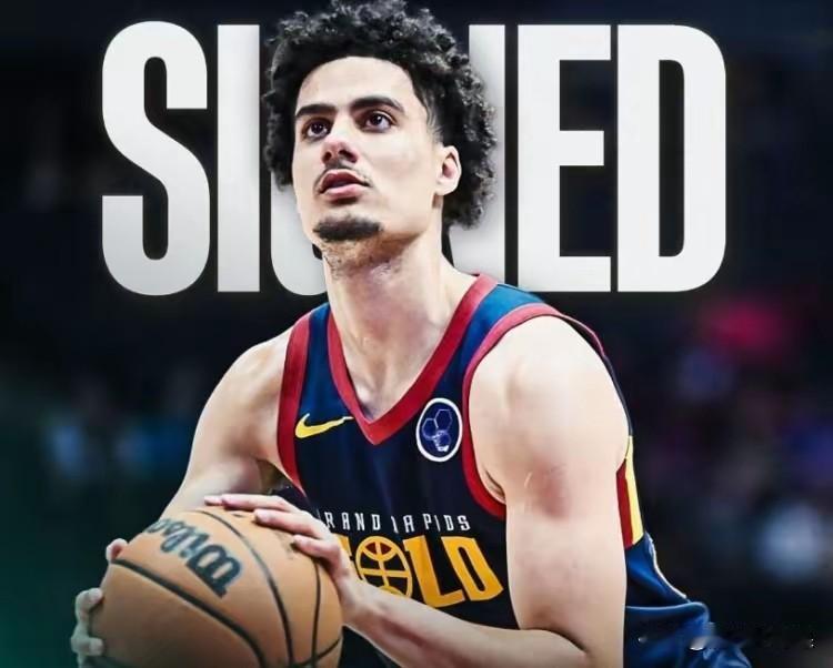 太激烈了！CBA揭幕战刚打完，2名外援就被替换。今天，直播吧爆料:新疆和深圳