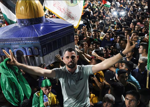 很多人一看俄越这波消息就说：嗨，不就签个协议嘛，你缺电我卖技术，你缺装备我出方案