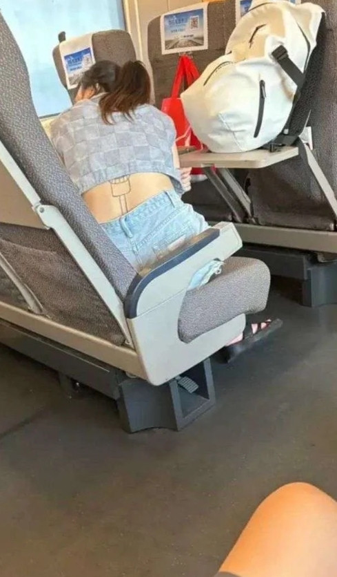 这是纹了个什么，看不懂