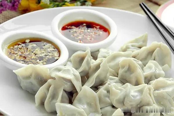 总有人瞎吹：六十年代也能吃上饺子作为一个老农民，我就说句大实话：当时的普通