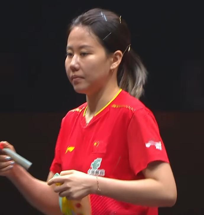 看到陈幸同这个刘海，我怎么感觉她要输给石洵瑶呢？可能是固有印象，同同自从