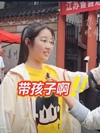 “差点解释不清了！”江苏，高考女生从考场出来，记者问她考完最想干什么？怎料，女孩