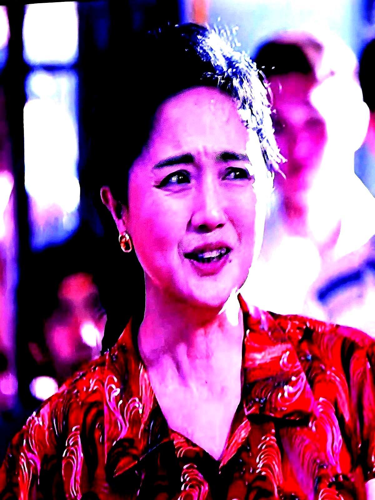 51岁，她拍完最后一场戏16天就走了《小城大事》片尾滚到高雪梅的名字，黑框