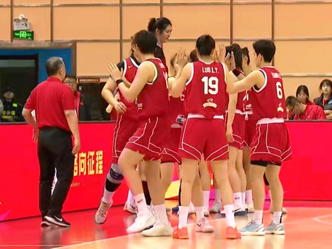 女篮热身赛第二战，小阵容初见成效女篮与国际女篮联队迎来第二战，最终以119：