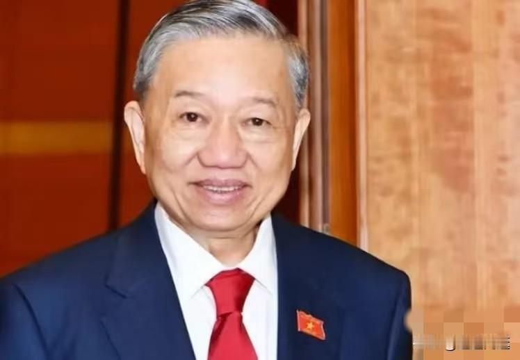 前脚越南外交部发言人范秋姮反对中方在黄沙群岛开设购物中心，后脚中方海事局官网星期