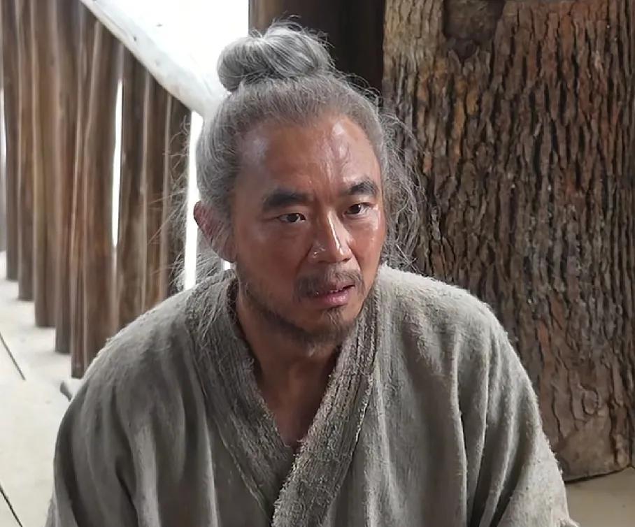 《长安的荔枝》拍的最好看的一段，李善德吃荔枝，朝廷腐败溃烂，他早就知道也深受其
