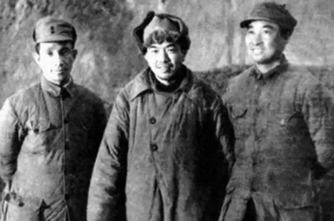 1955年彭老总与陈赓因授衔问题有分歧，彭老总直接表态：我是国防部长！1955