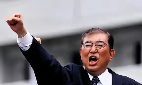 日本那一下，谁都没想到，大家还都盯着美中那边你来我往，日本突然就出手了，半导体材