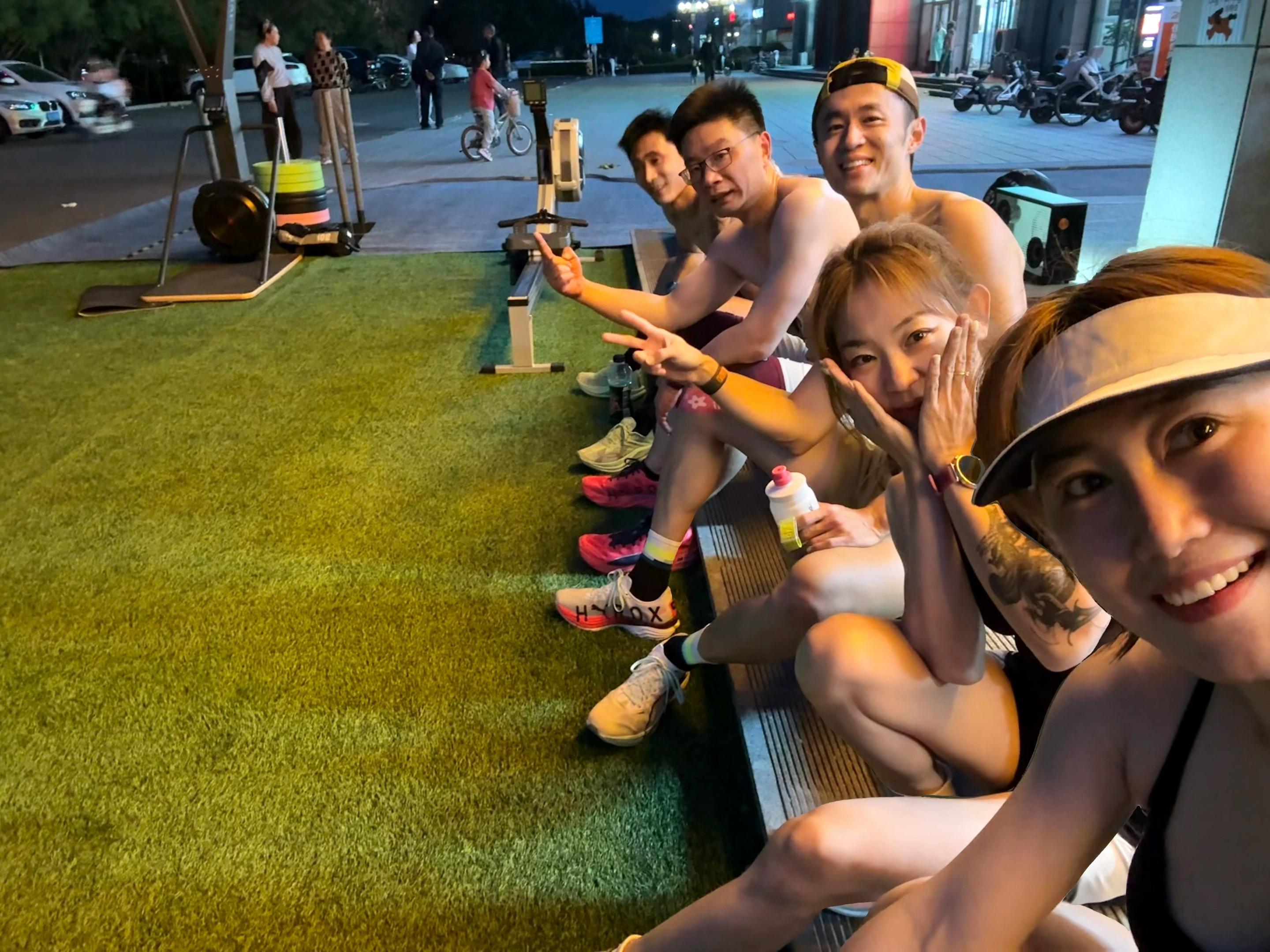 不喜欢我的人让一让 让喜欢我的到面前来