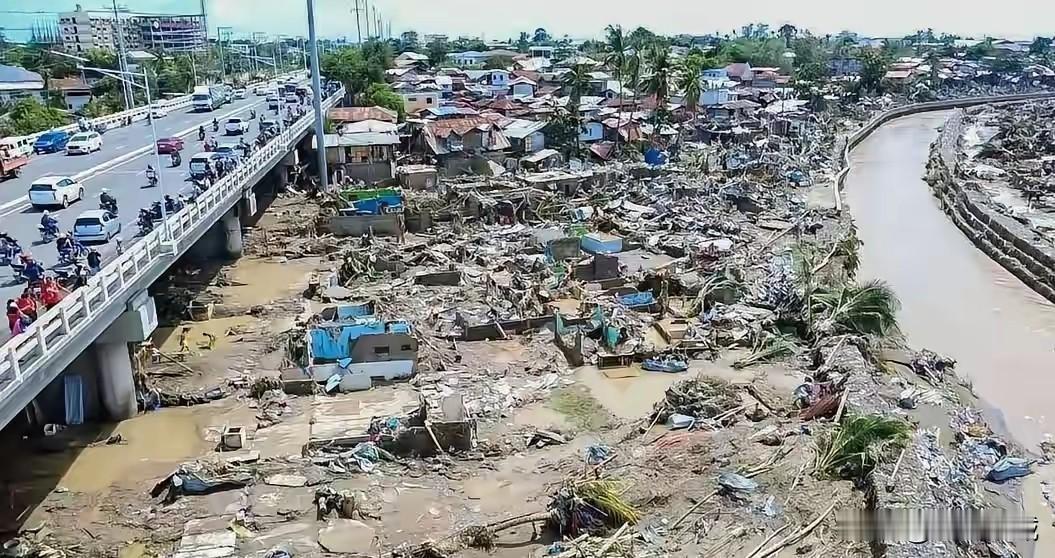 “海鸥”台风把菲律宾刮上热搜，却把美日韩的“虚伪”刮出了原形！当初教唆菲律宾在南
