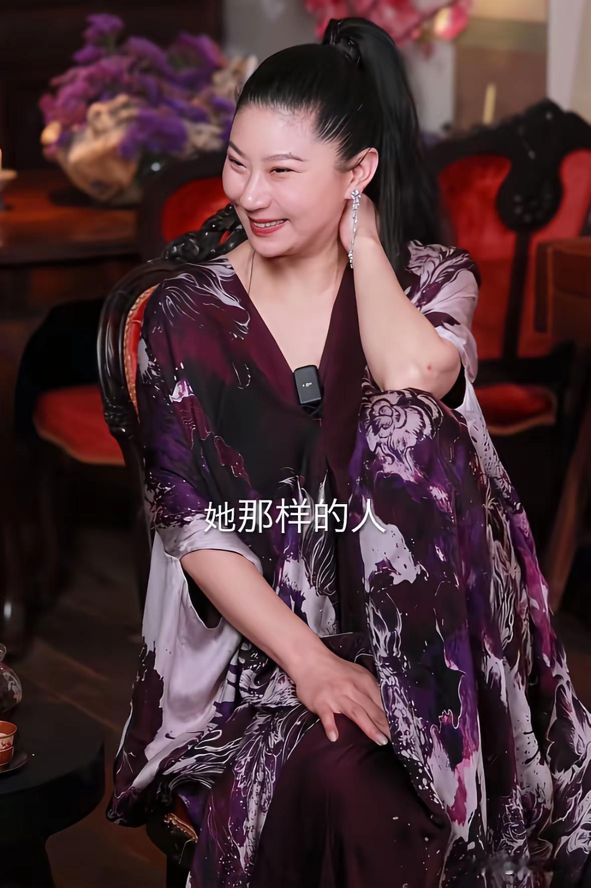 陪媳妇去北京看妇科特需专家，诊室里的气氛直接把我干沉默了。​白发老专家听闻“疼