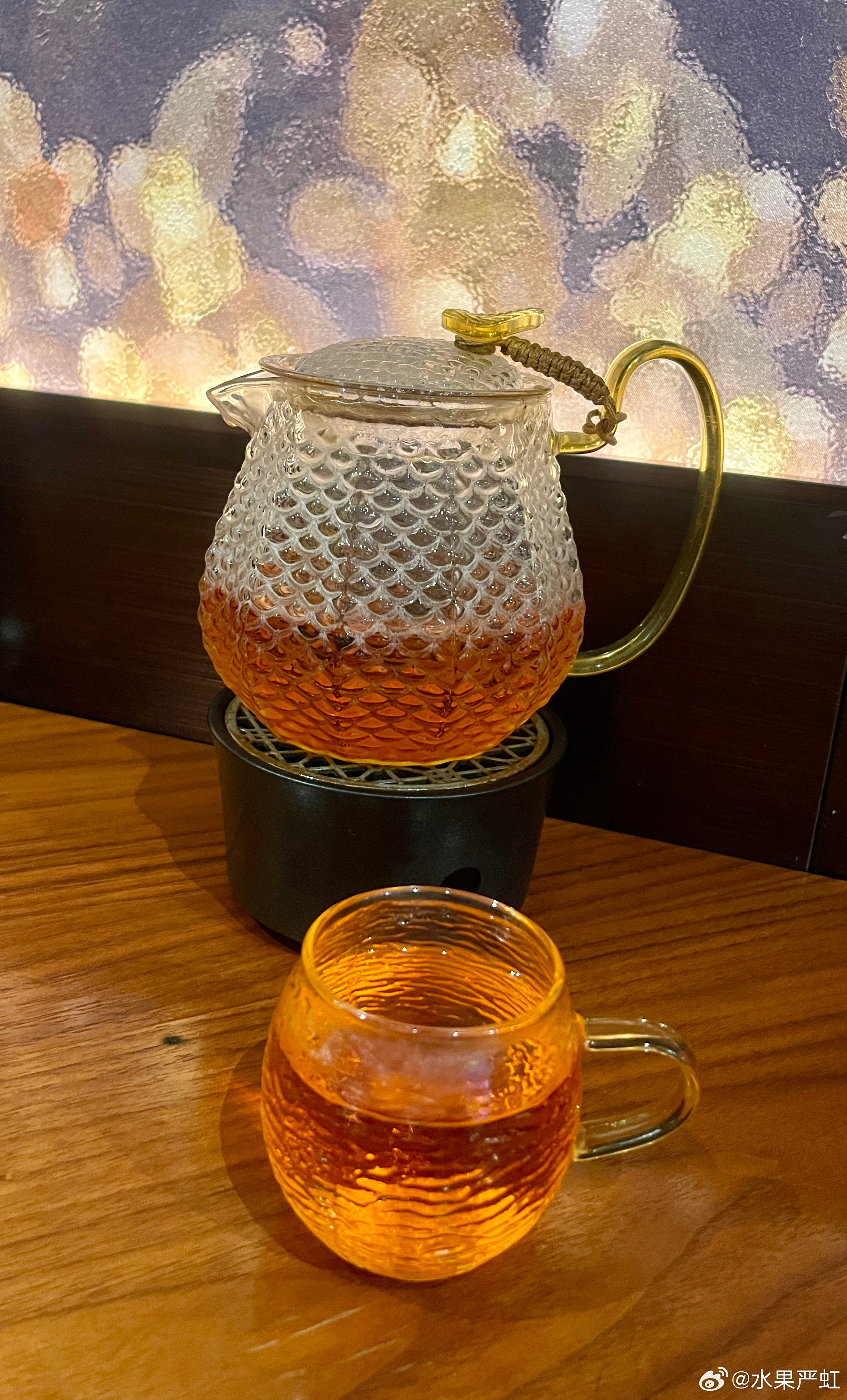 蒋方舟论文抄袭事件，导致阎连科被人大处罚暂停一年招生资格。去小宇宙听完两个人的播