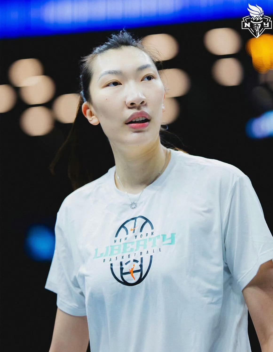 韩旭上场17分钟，最终斩获9分5板一助这是韩旭本赛季在WNBA常规赛当中，少