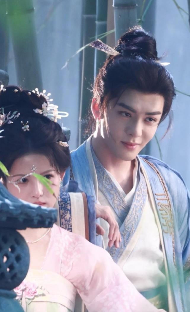 曾舜晞《攻玉》开机！撕了这么久，最后《攻玉》女主还是鹤男，这部戏原定男主侯明昊