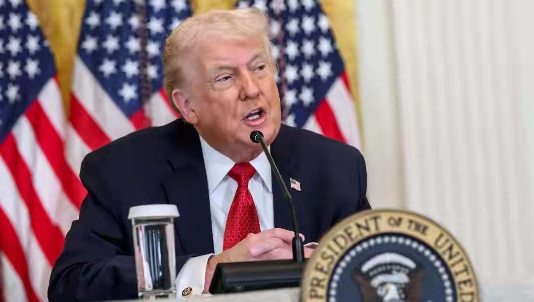 当地时间3月8日（北京时间3月9号），国际油价飙升，突破每桶100美元。美国原油