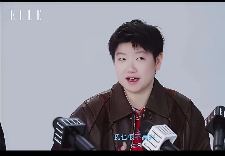 孙颖莎3：1战胜队友石洵瑶，记者采访莎莎却说：石洵瑶的技术已非常好但我都是一分一