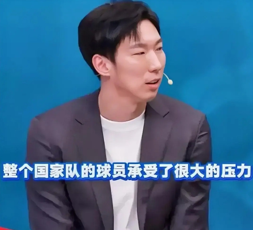 周琦的情商真是太高了！男篮亚洲杯决赛，中国男篮89-90惜败澳大利亚男篮，屈