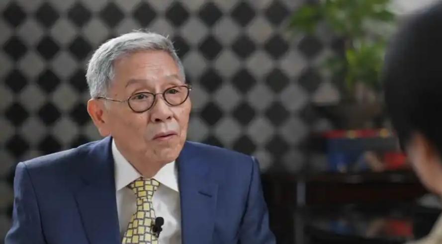 台湾退役将领帅化民曾在节目里说过一段掏心窝子的话，戳中了无数人对历史的共
