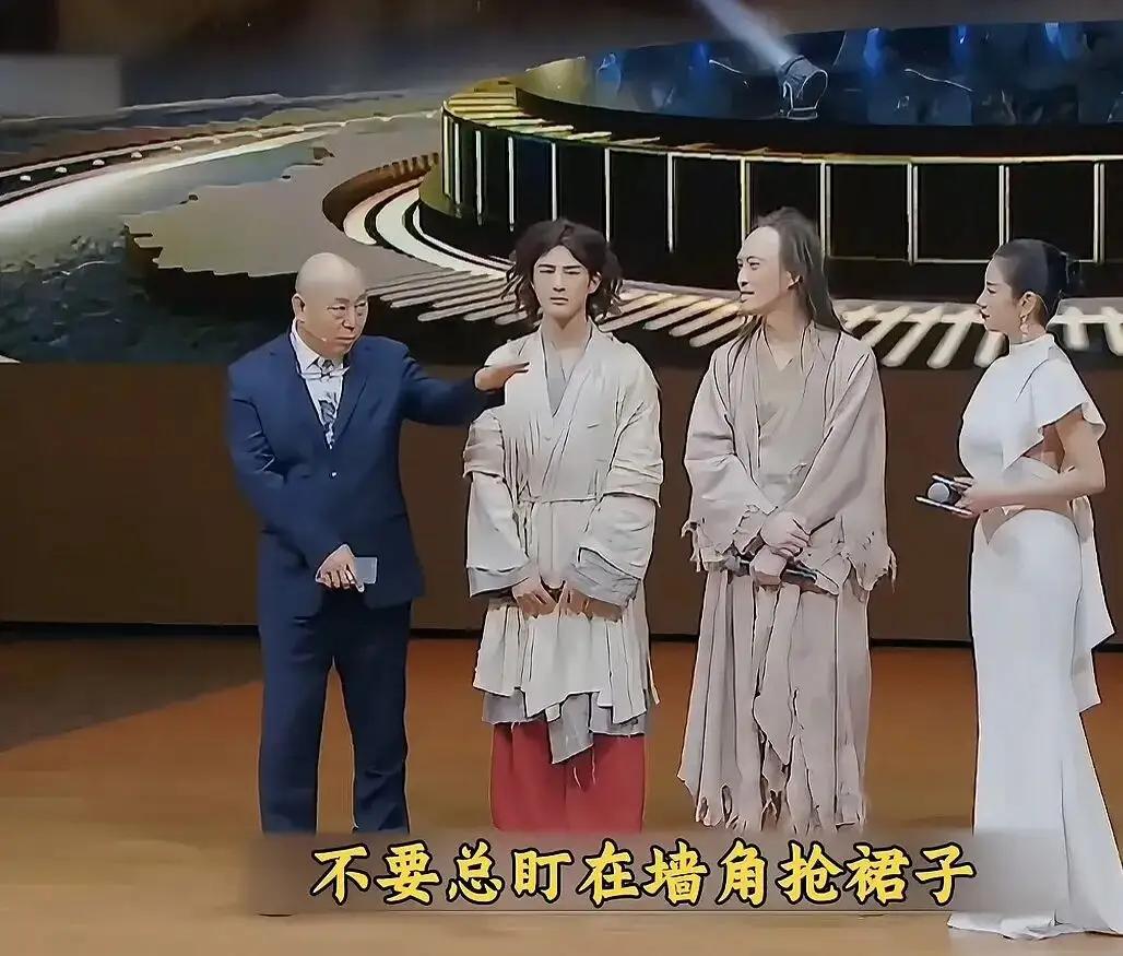 其实许君聪在《功夫女足》的戏份非常少，但就是那几分钟的片段，也让我感觉特别好笑，