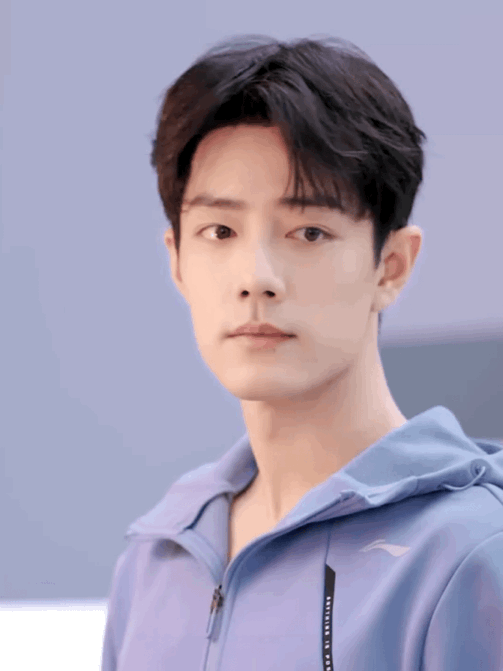 谁能拒绝这么温暖的肖战这么暖的肖战到底是谁在喜欢谁能拒绝温暖肖战！忙中陪爸妈、和