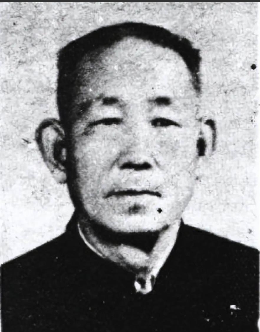 1944年，伪军头子莫正民，准备率部起义，投奔八路军，谁知这时，日军中队长打来电