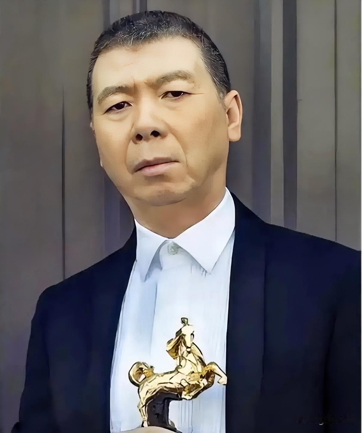 看完冯小刚《抓特务》，终于懂了大家为什么都没买票，不是立场而是人物设定错了