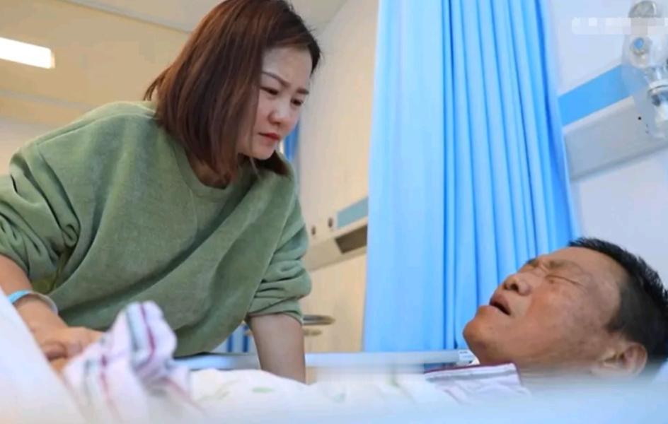 2021年，云南大理一老汉肝硬化，肝移植需要75万，然而，儿子却对女儿说：我们没