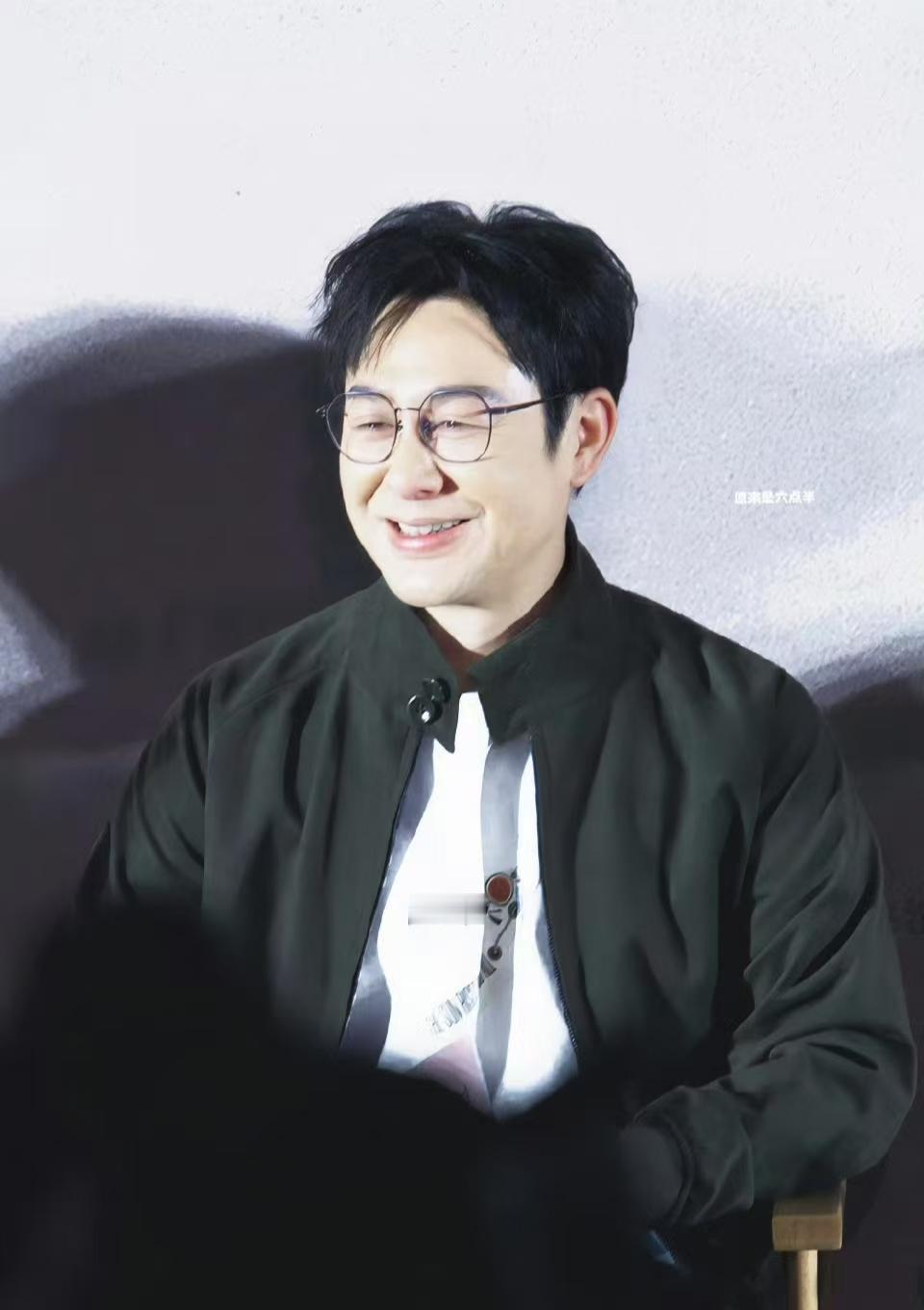 张颂文深夜救人这件事，真的对他刮目相看，换作是大部分明星，要么袖手旁观，要么得好