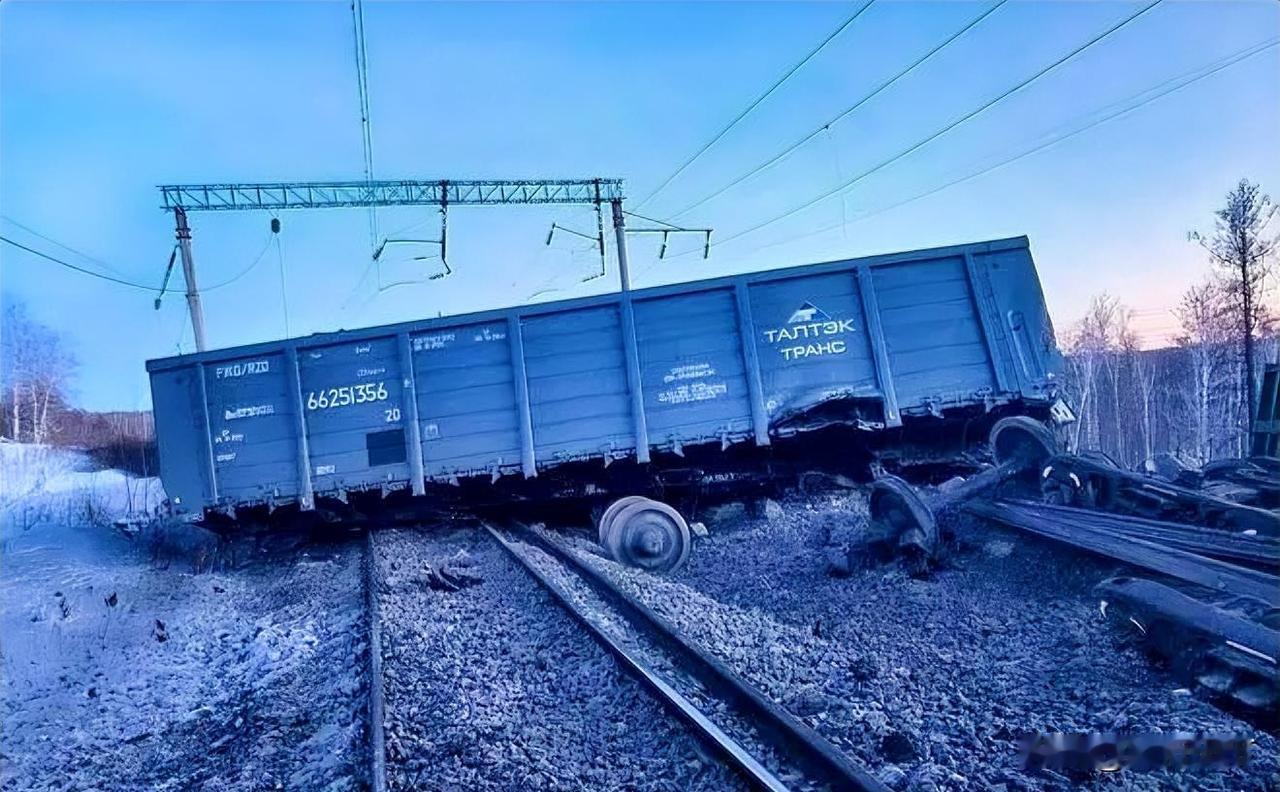 乌克兰清除俄军摩托车旅长！海兰泡火车脱轨，铁路停运来源:作家项鹏飞乌克兰