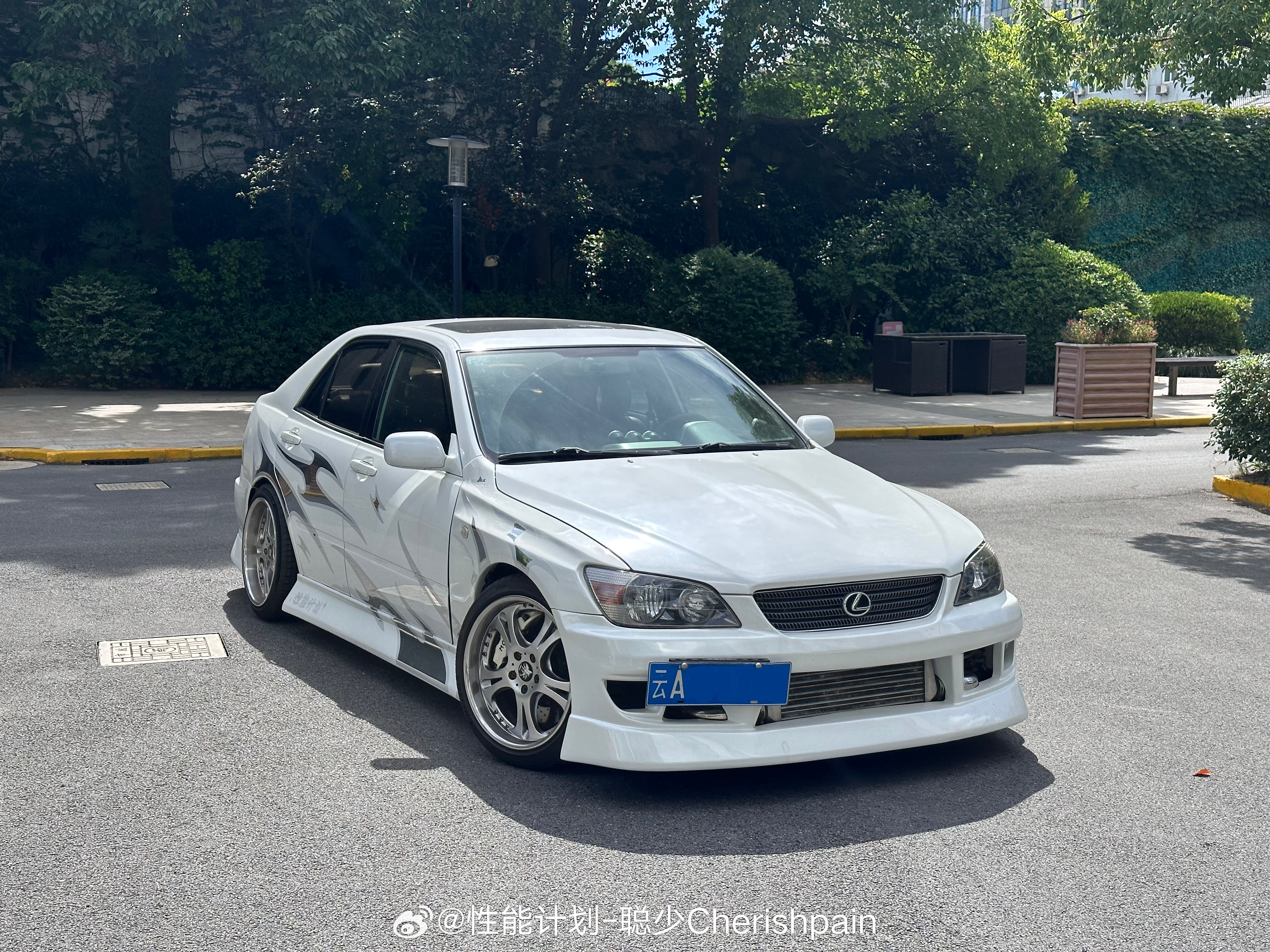 掐指一算，宝贝还有4个月又要审车了，笑容逐渐消失🫠​​​