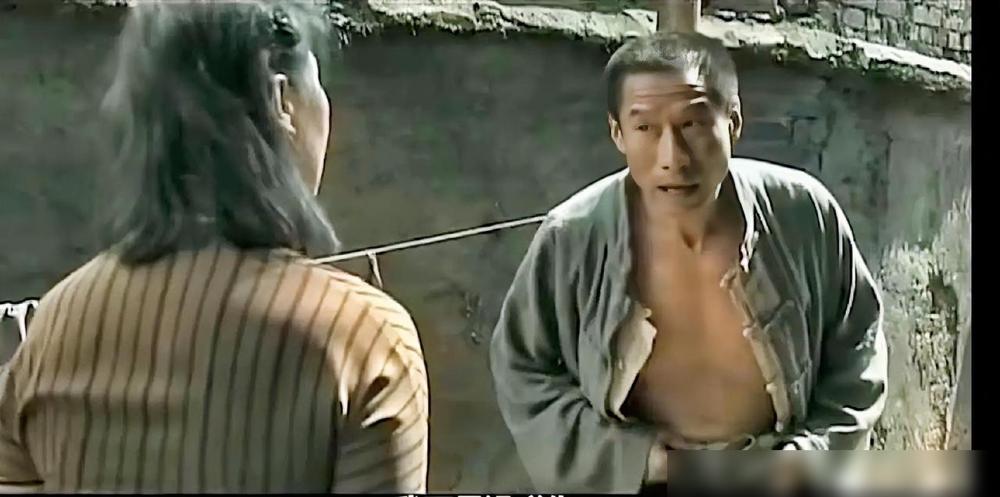 《狼烟北平》里，文三经常光顾的寿长街的暗娼，一晚上3毛钱的价格有点高了吧！大