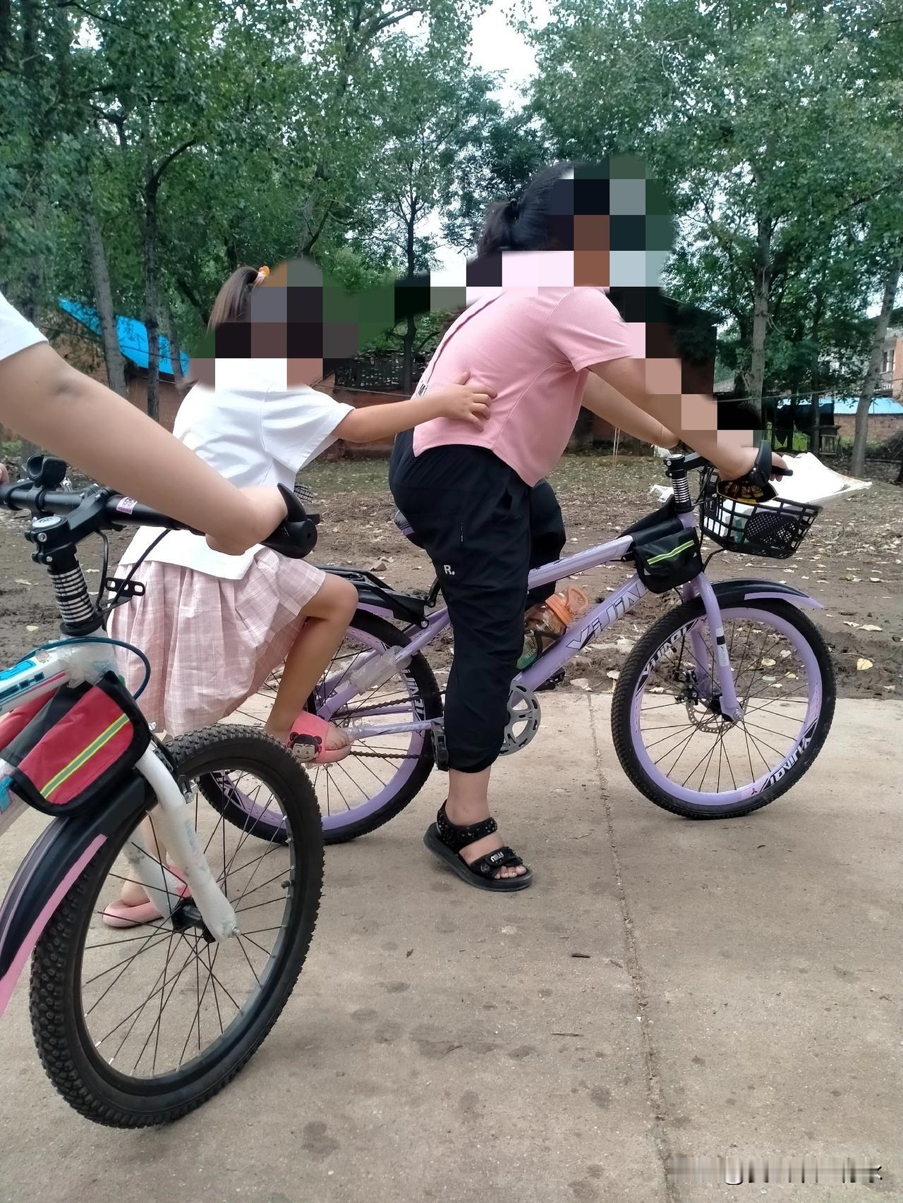 说实话，这是将避孕用品与低生育率关联起来了。要是生育率低真和避孕套、避孕药品有