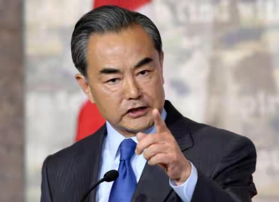 就在28日,我国外交部长跟日本新任外相茂木敏充通电话时,说了句实在话:日本新内