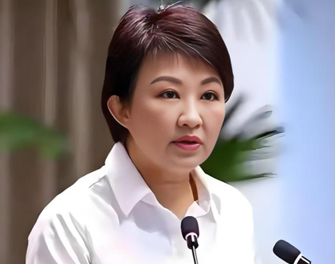 卢秀燕近日的态度愈发坚决，她向中国国民党主席郑丽文，公开发出了明确的诉求。她明确