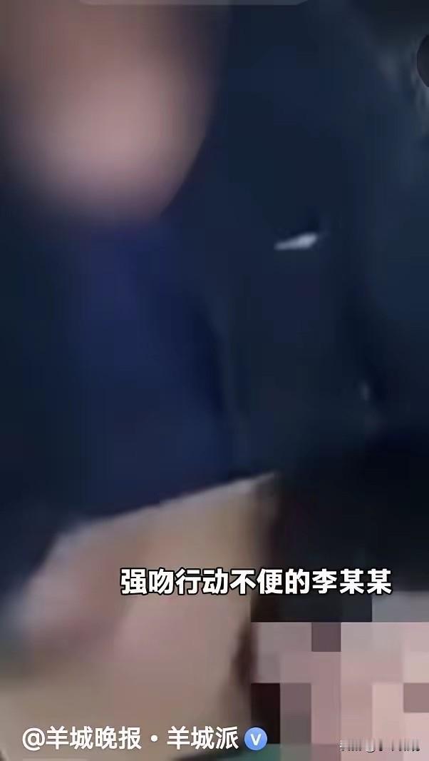 山东平阴，一男子苦追已婚老板娘多年，一直未能如愿。不久后，老板娘查出身患绝症，男