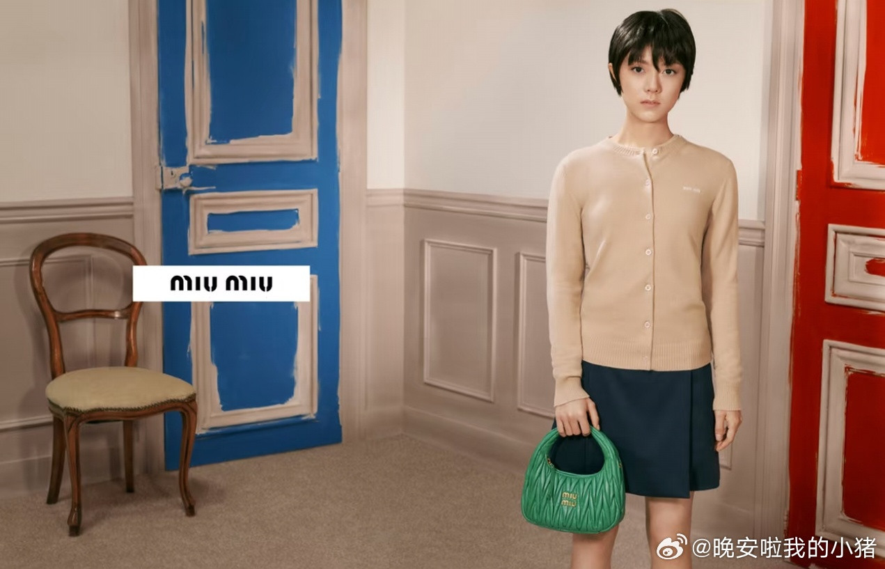 赵今麦miumiu大片，这个腹肌🥵🥵