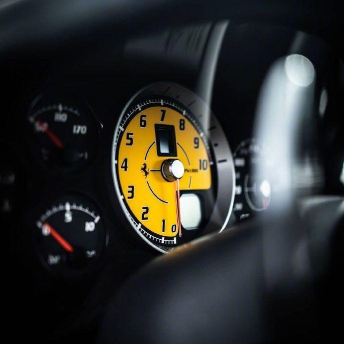 黄色法拉利FerrariF430Scuderia，满满的诱惑。​​​