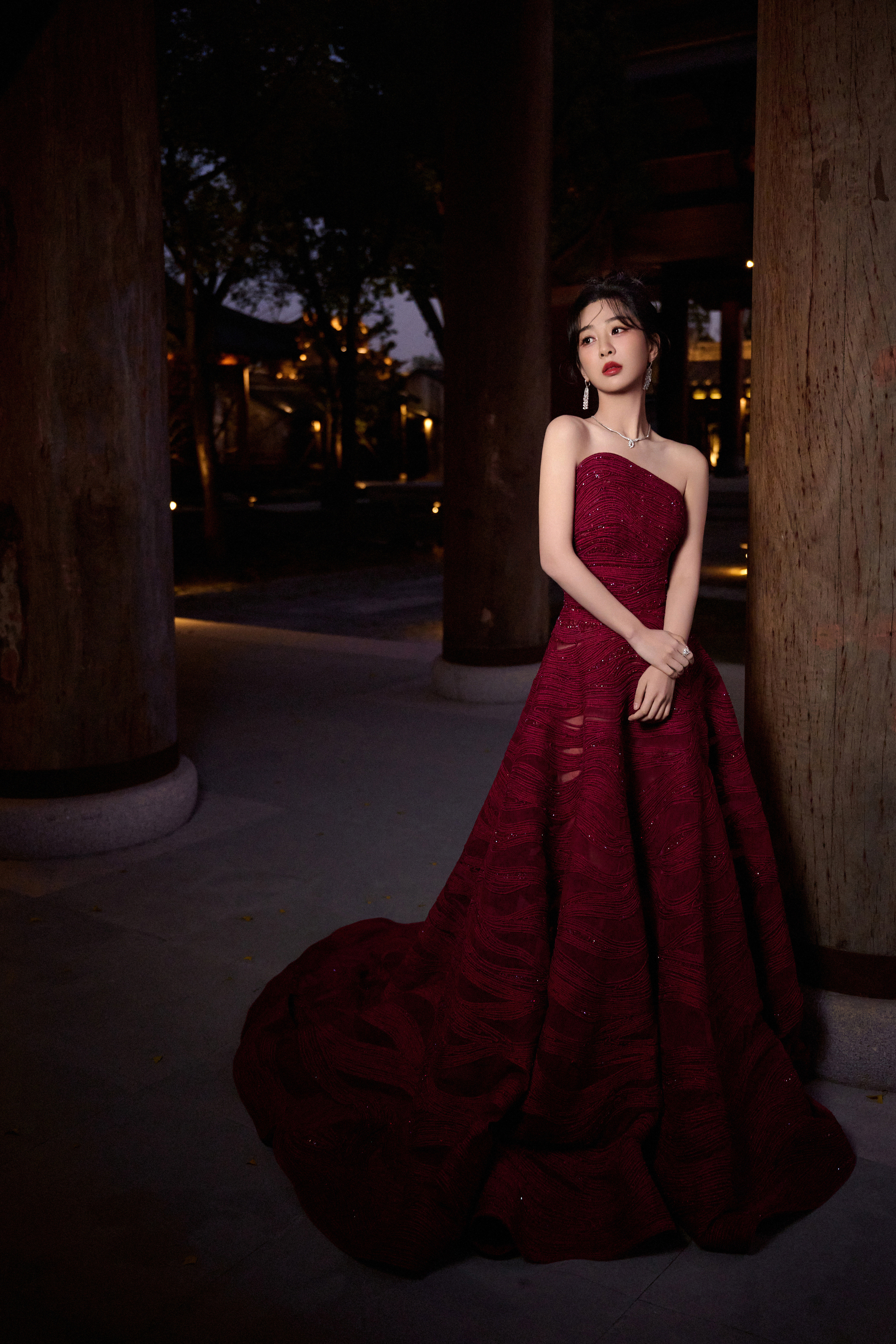 杨紫yz杨紫董竹君yz杨紫玉兰花开君再来你当然值得炫耀我青春的TOP1?