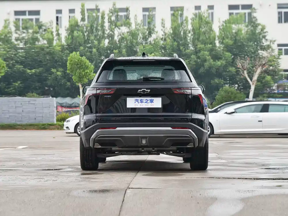 2026款雪佛兰探界者混动版，中型运动SUV。车身4653mm×191...