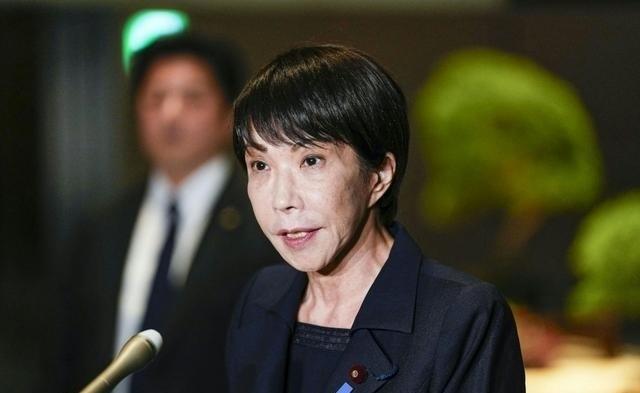 画风突变！沉寂许久的中日关系，迎来了一个超意外的新动向。日本首相高市早苗，突然